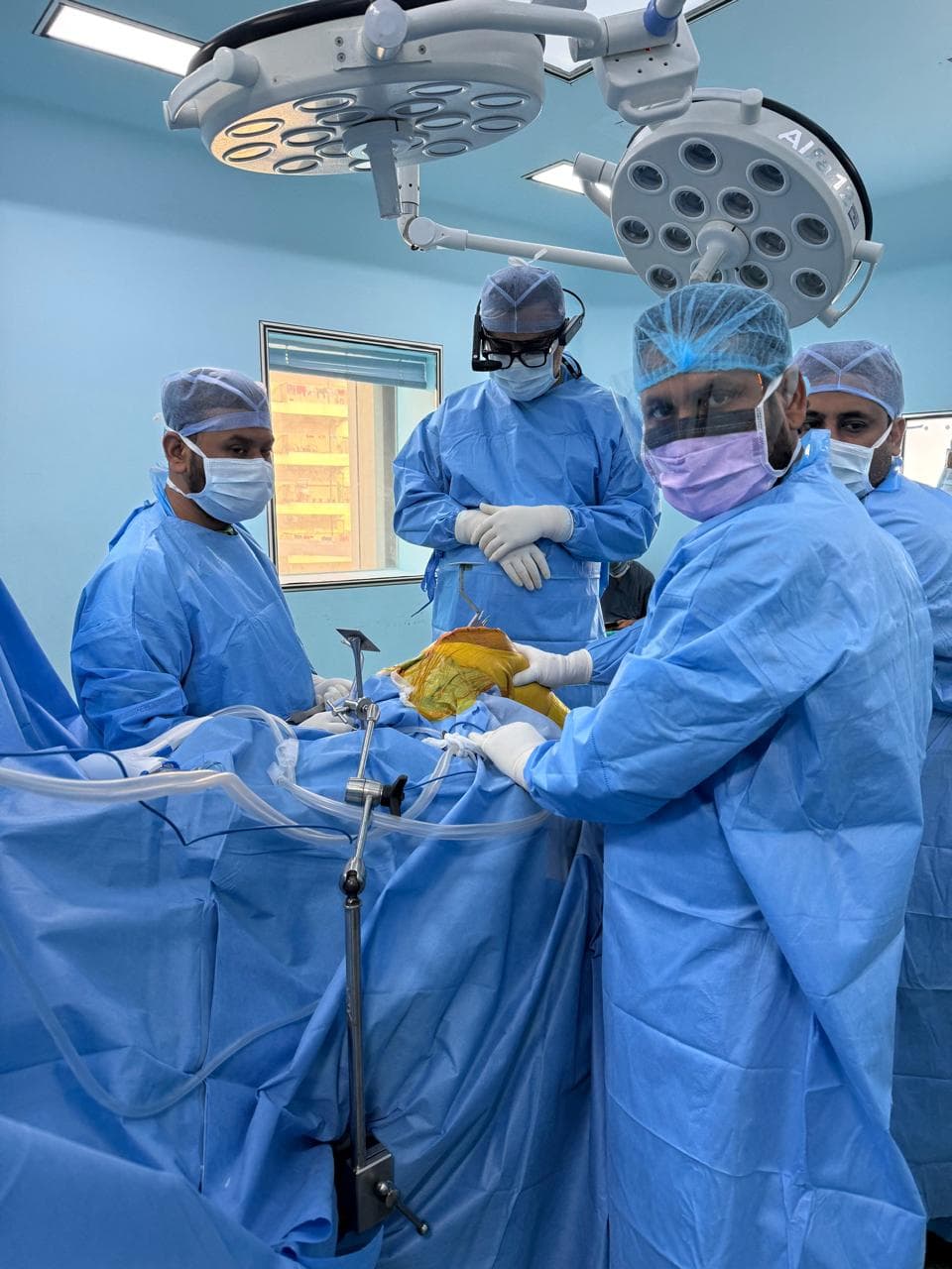 Advanced orthopedic surgery by the best orthopedic surgeon Dr. Ankur Singh in his leading clinic in Noida.