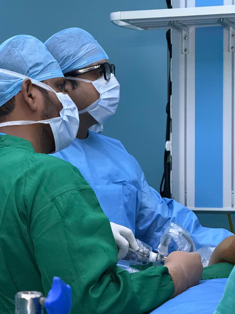 Surgical instruments
